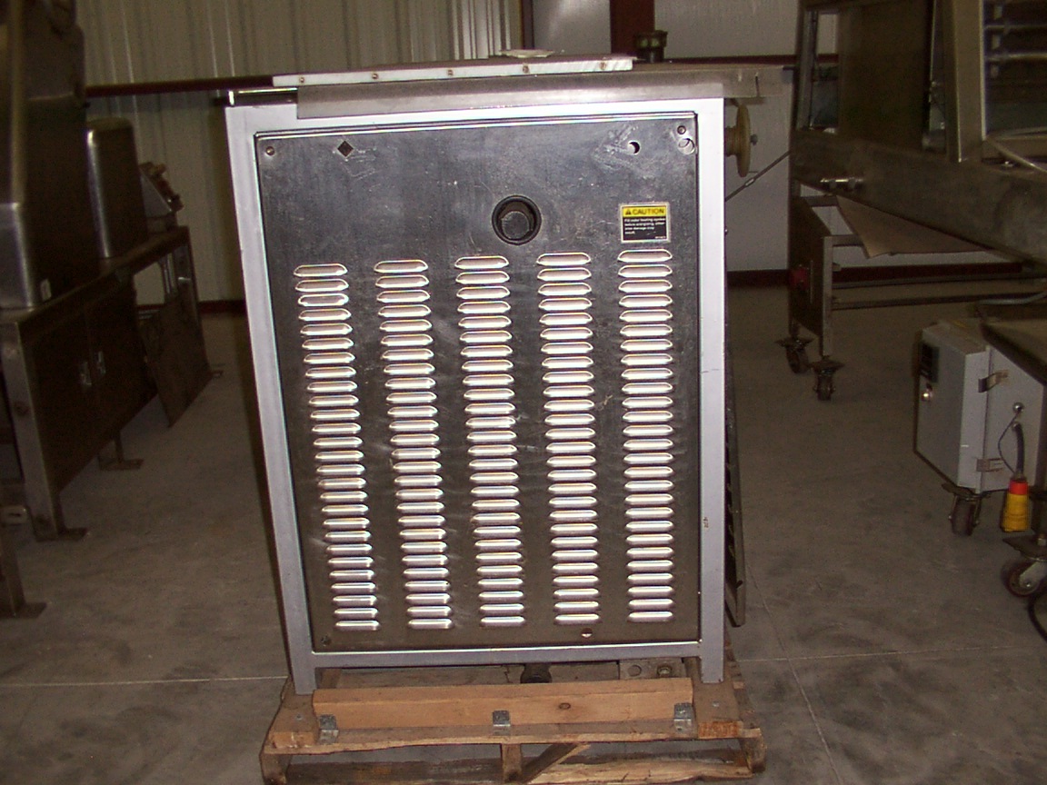 ER12705_002