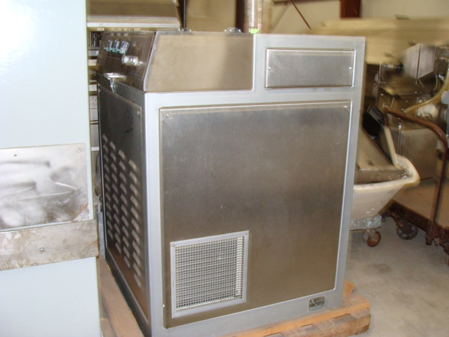 ER12705_004