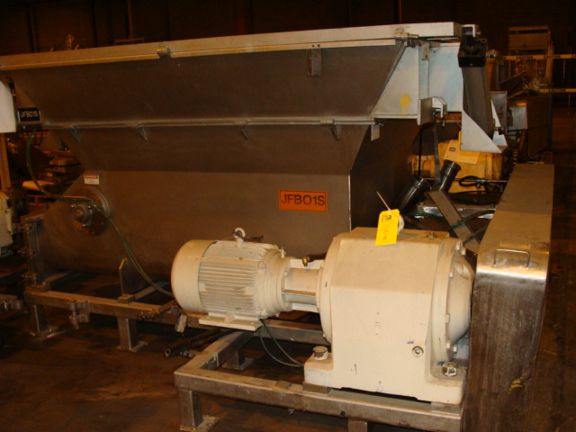 PM12886_001