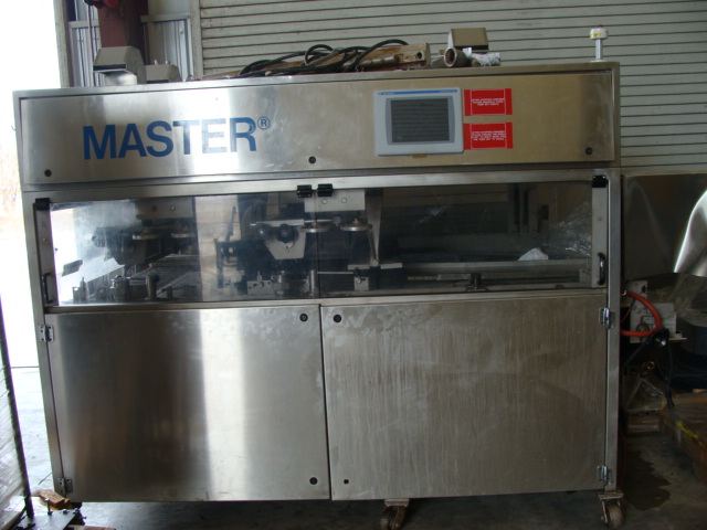 ER13525_001