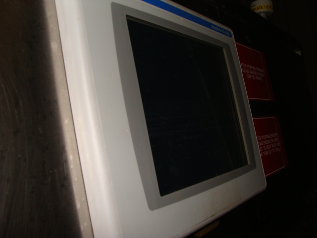 ER13525_005