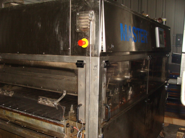 ER13525_008