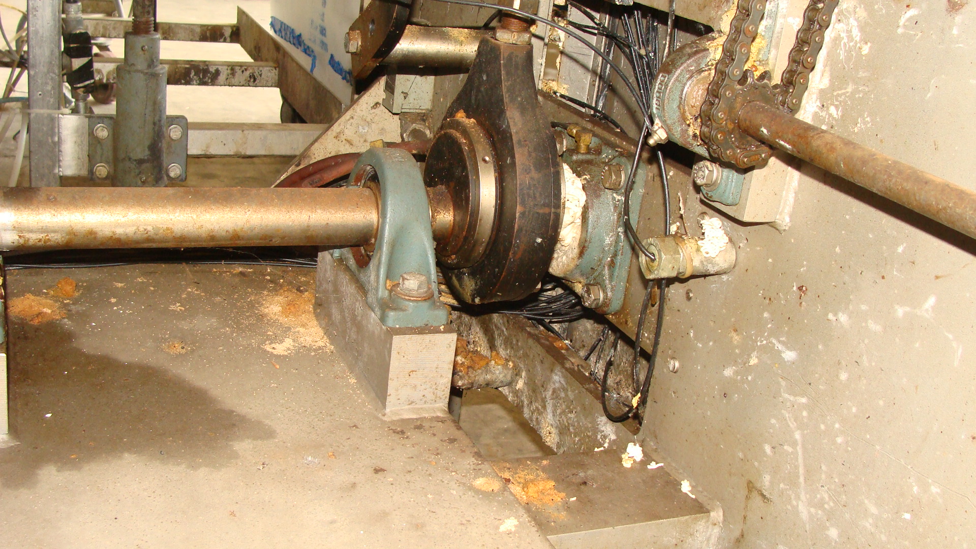 WC14274_003